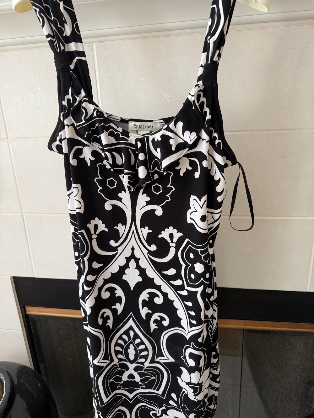 White House Black Market Black & White Print dress